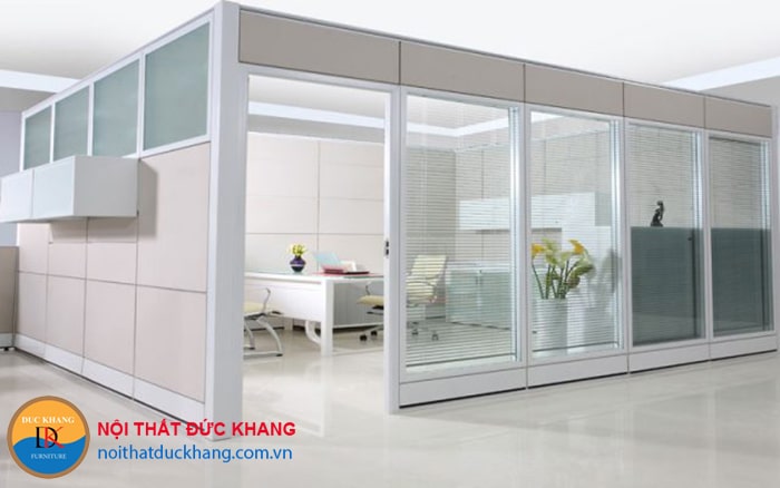 Sử dụng vách ngăn nhôm – kính
