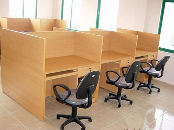 Giá cả vách ngăn gỗ văn phòng phụ thuộc vào chất lượng gỗ